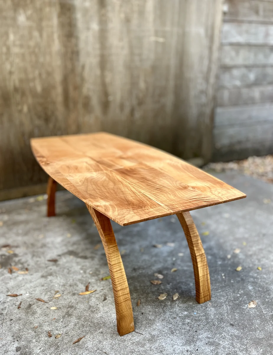 Curved Table Detail